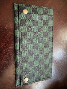 Checkered Green & Black Card Holder